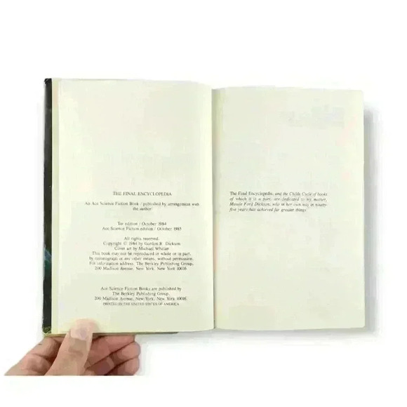 Vintage Science Fiction Book - Picture 4 of 10